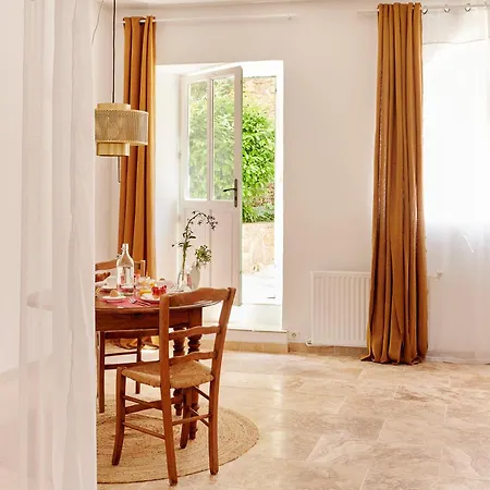 Mas La Buissonniere Maison d'hôtes