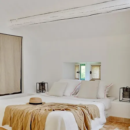 Mas La Buissonniere Maison d'hôtes